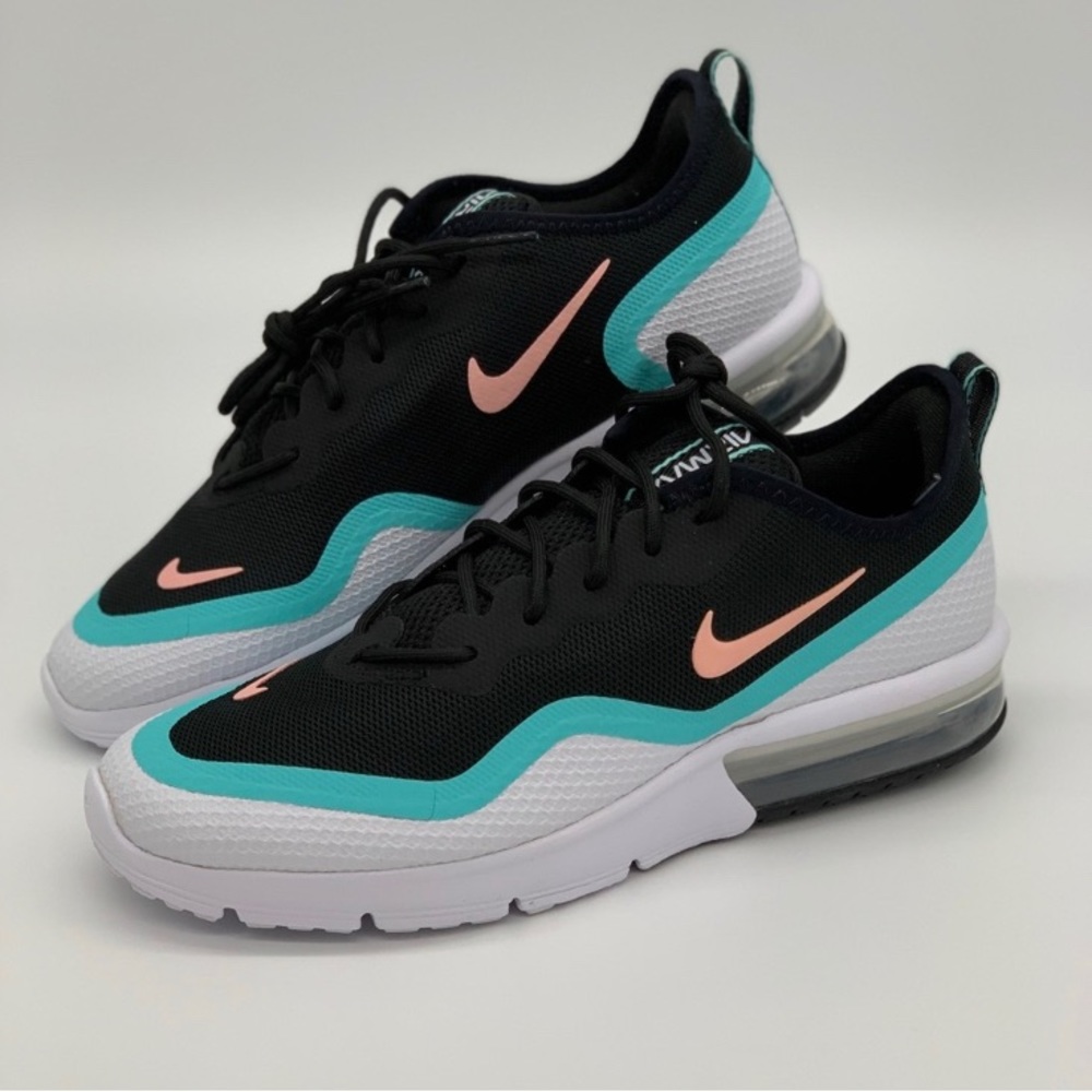 Women's Air Max Sequent SE Shoe